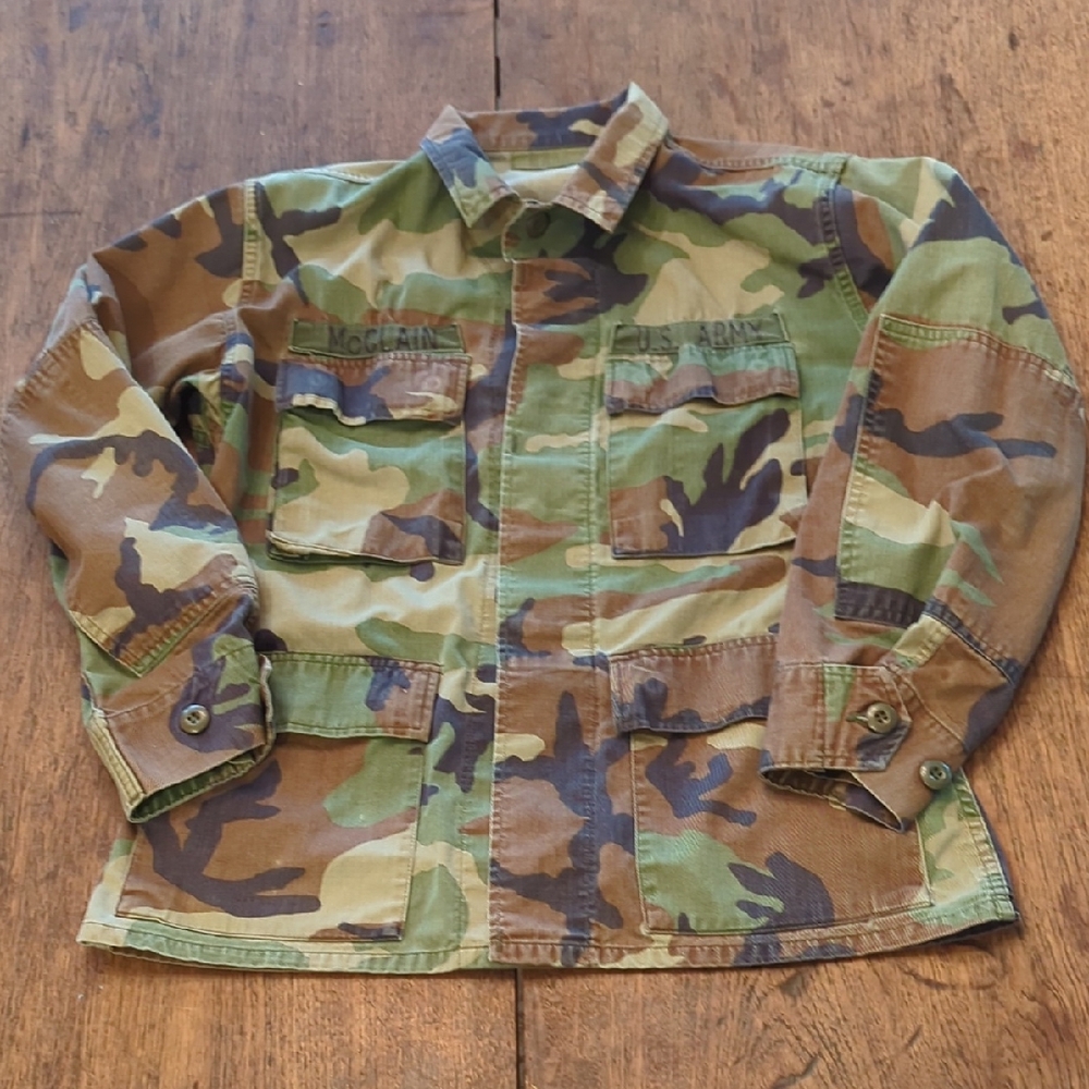 Vintage US Army Military Woodland Camo Field Jacket Size Small